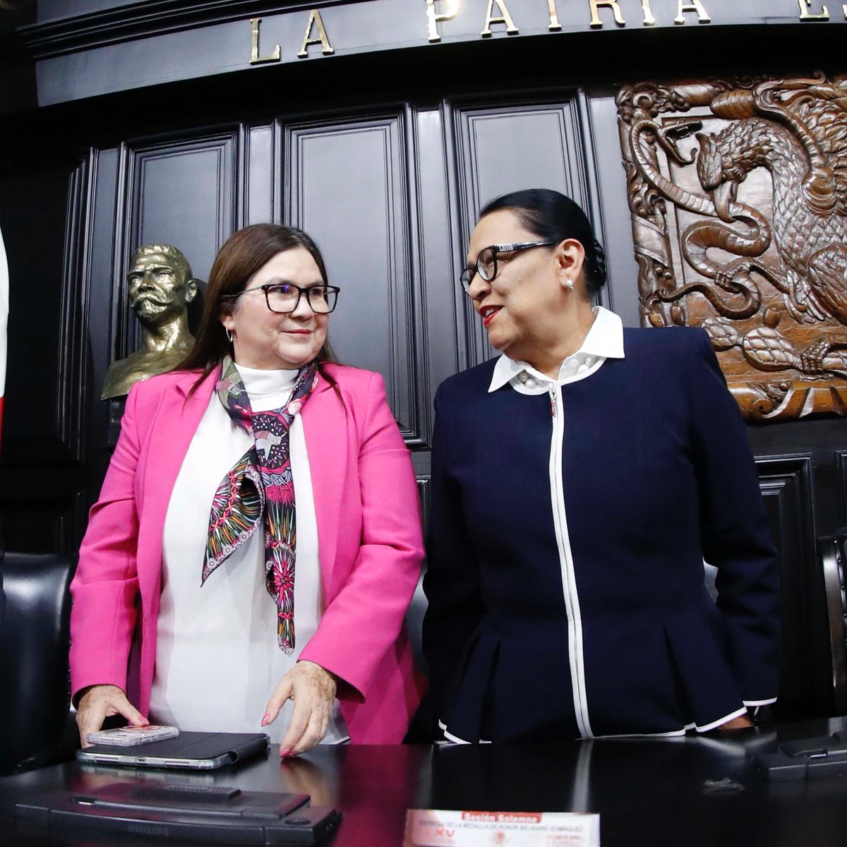 Siempre es un gusto coincidir con la compañera Rosa Icela Rodríguez Velázquez (<a href="/rosaicela_/">Rosa Icela Rodríguez Velázquez</a>), secretaria de Gobernación (<a href="/SEGOB_mx/">Gobernación</a>), y poder conversar e intercambiar opiniones sobre los temas de la agenda nacional.