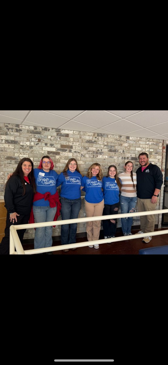 Todd_ESU's tweet photo. What an amazing day @swplains talking to future teachers of Kansas. Learning from some amazing educators &amp; learning about #KFTA! Thanks to @joecoles33, @KimberlyMauk Emily Davis for having us! The future is bright in SWKS
@USAKansas @ksdehq @KsCommissioner @Kansasjaybird https://t.co/9cbejQrevS