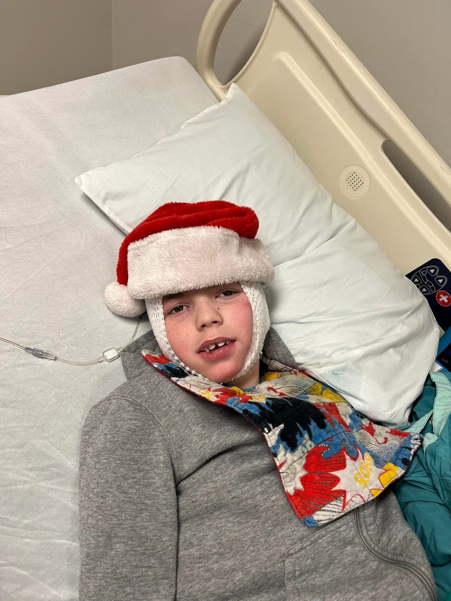 ChallengeTheo's tweet photo. Gotta dress the part for infusions in December! https://t.co/3tc8AY03Rq