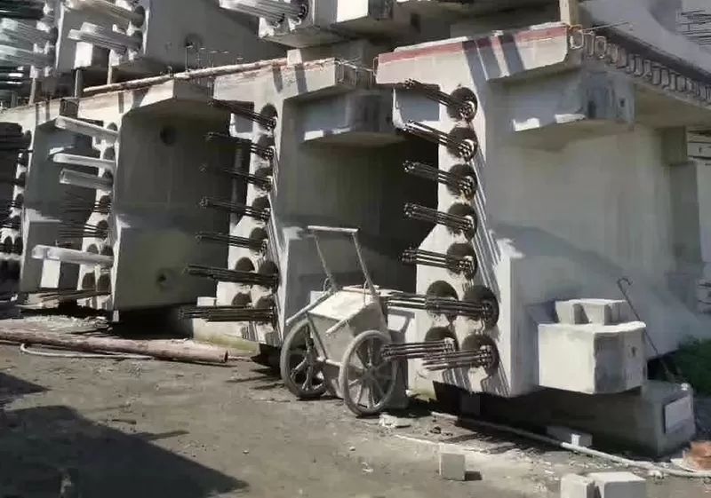 YuanxianM49282's tweet image. 💪 The 15.7 mm #PCStrand stands out with its 150 mm² cross-sectional area, delivering a higher breaking force compared to 15.2 mm or 15.24 mm strands. 
Produced to meet various standards like EN10138, BS5896, ASTM A416, and more

#ConstructionMaterials #HighStrengthSteel