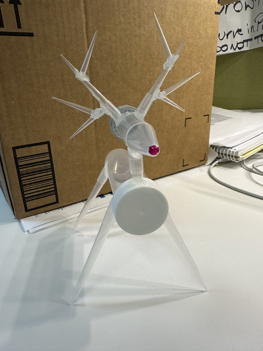 DADiMaggioJr's tweet photo. Happy Holidays from the #Brinsmadelab at #GeorgetownUniversity! Decided to make some DIY lab reindeer out of some extra tubes and tips! #GUBiology #eppendorf #VWR #USAScientific https://t.co/RInOpmGfZS