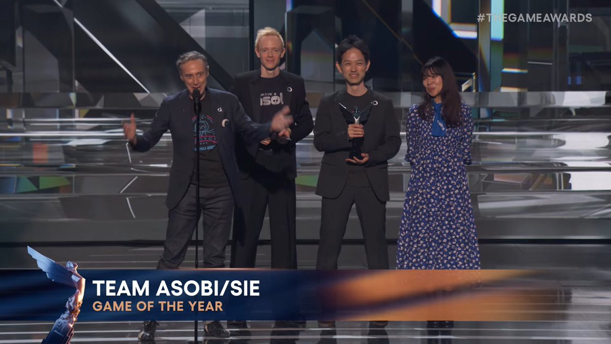 realradec's tweet image. ASTRO HAS WON GAME OF THE YEAR AT THE GAME AWARDS

LETS GOOOOOOOO