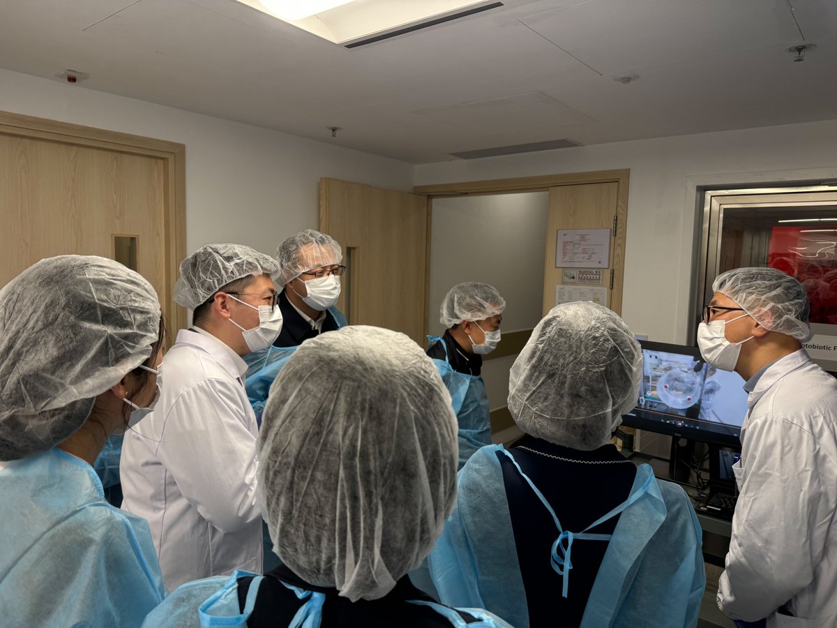 magic_limited's tweet photo. 🌟 MagIC Hosts Mainland Officials! Distinguished guests explored our facilities, heard from Prof. Su Qi on R&amp;D plans. Our innovations benefit local &amp; national communities. 🚀 #MagIC #Innovation #MainlandOfficials https://t.co/xb1BvvenNS