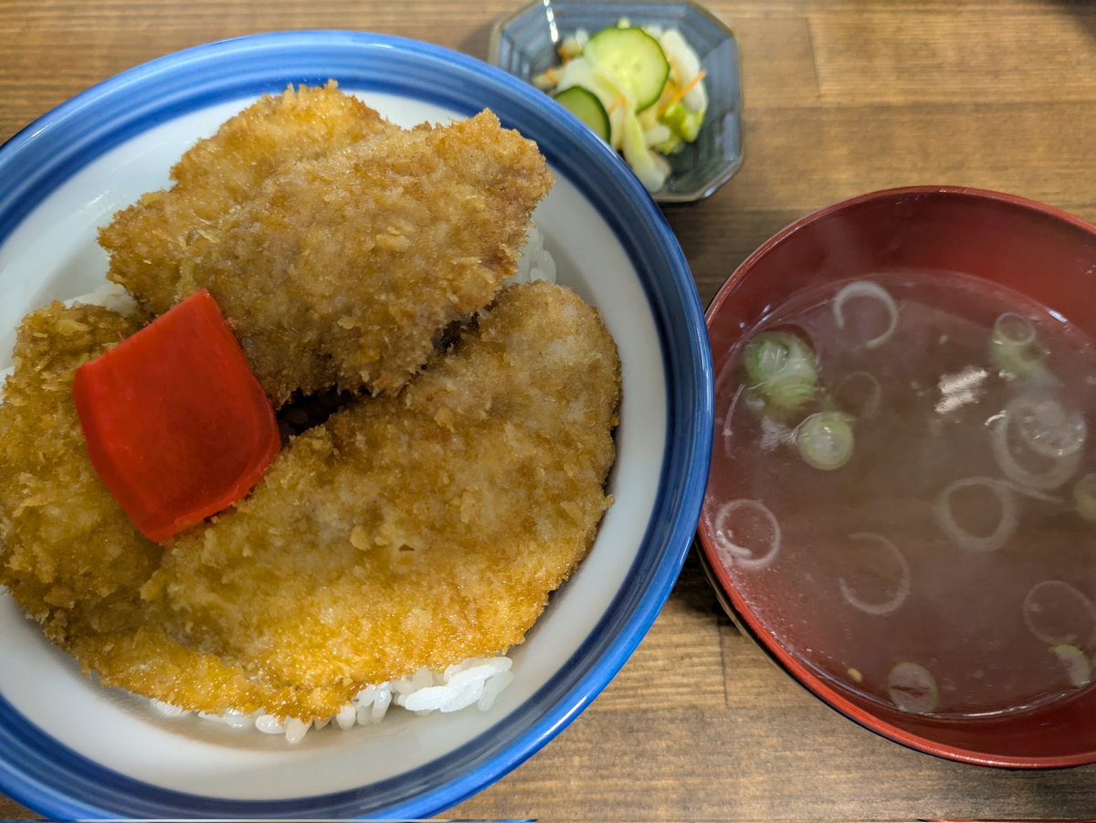 forest7939's tweet photo. オープンを楽しみにしていた「とんかつ栄」に、初日訪問。
タレカツ丼いただきました🍜

#喜多方市
#お孫さんが店復活
#とんかつとラーメン https://t.co/3p1vroEV3r