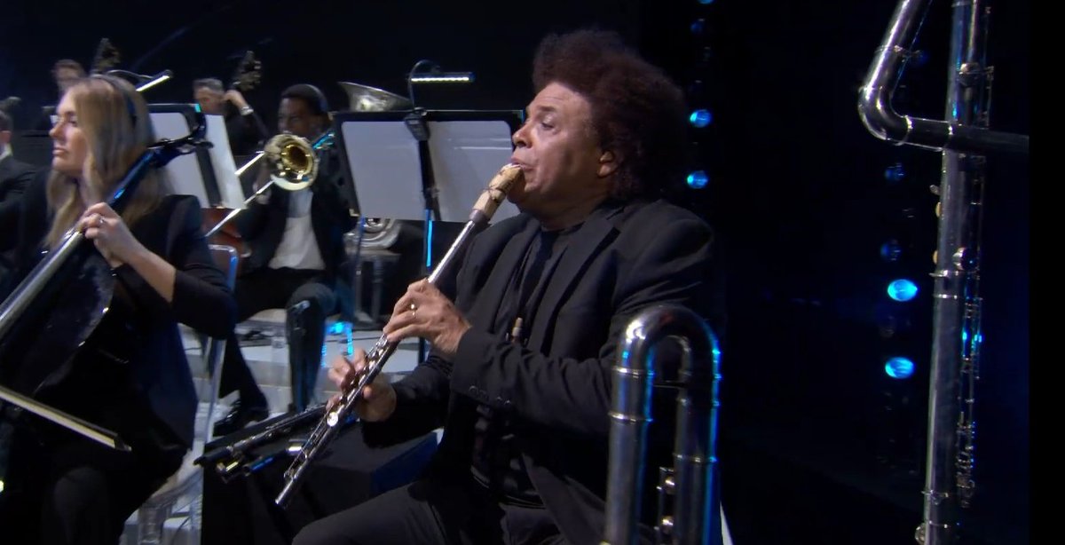 ArcanaLegacy's tweet image. THE KING HAS RETURNED.

HIS PASSION &amp;amp; ENERGY IS INFECTIOUS AND ALWAYS ONE OF THE GREATEST HIGHLIGHTS OF THE ENTIRE SHOW.

We love you "Flute Guy"
@EustachePedro 👑
#TheGameAwards