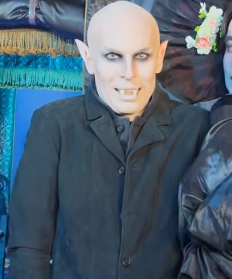 deleteitdyke's tweet photo. me in social situations https://t.co/kl7tmVTdAF