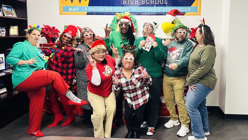 Lassiter Early College High School (@lassiterechs) on Twitter photo Oh what fun🌲⭐️ <a href="/analexander22/">Angie Alexander</a> <a href="/RubyGarzaDISD/">Ruby Garza</a> <a href="/N_Bernardino/">Dr. Nancy Bernardino</a> <a href="/TransformDISD/">Dallas ISD OTI Public School Choice</a> <a href="/dallasschools/">Dallas ISD</a> <a href="/elcentro_dc/">Dallas College El Centro Campus</a> @ReadersWithHart <a href="/Mr__Beltran/">Julian Beltran</a> Oh what fun🌲⭐️ <a href="/analexander22/">Angie Alexander</a> <a href="/RubyGarzaDISD/">Ruby Garza</a> <a href="/N_Bernardino/">Dr. Nancy Bernardino</a> <a href="/TransformDISD/">Dallas ISD OTI Public School Choice</a> <a href="/dallasschools/">Dallas ISD</a> <a href="/elcentro_dc/">Dallas College El Centro Campus</a> @ReadersWithHart <a href="/Mr__Beltran/">Julian Beltran</a>