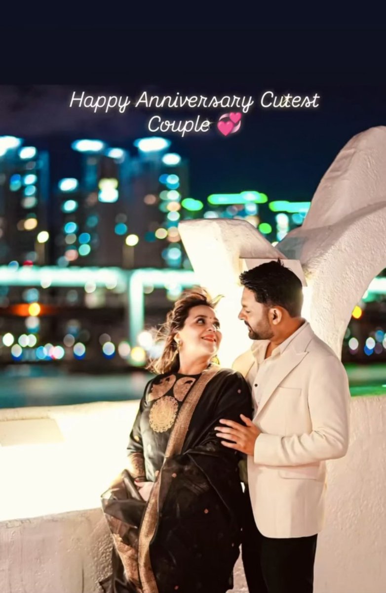 Happy Anniversary 💞<a href="/KapilSharmaK9/">Kapil Sharma</a> <a href="/ChatrathGinni/">GINNI</a> 💝