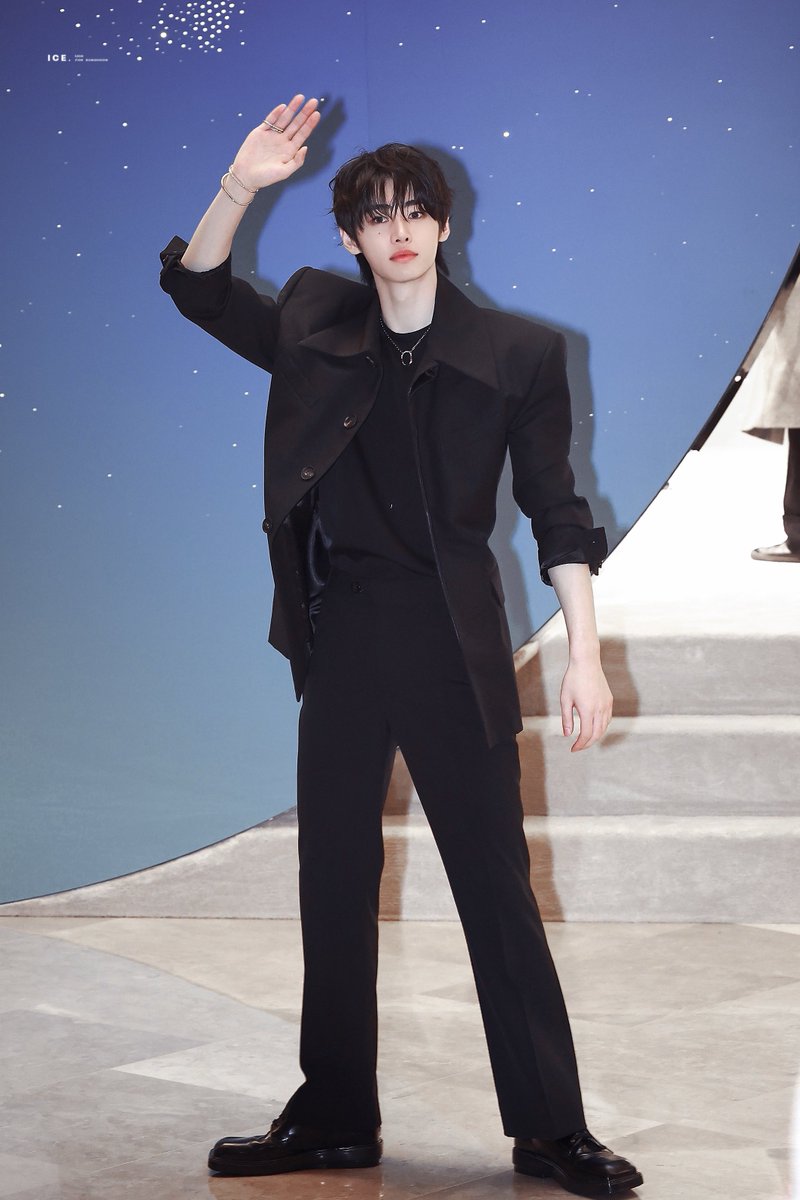 𝑰𝒄𝒆 tweet media