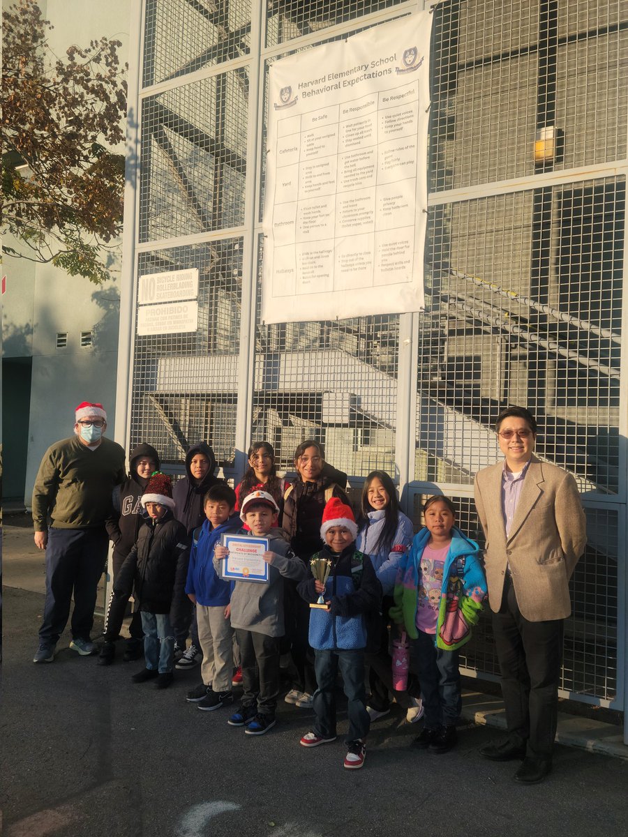 Huge shoutout to <a href="/LASchools/">Los Angeles Unified</a> Harvard Elementary! 🎉 With a 98% completion rate for digital citizenship lessons &amp; RUP signatures, our students are mastering safe, responsible tech use!  Keep up the great work! <a href="/ITI_LAUSD/">Instructional Technology Initiative</a> <a href="/LASchoolsWest/">LAUSD Region West</a>