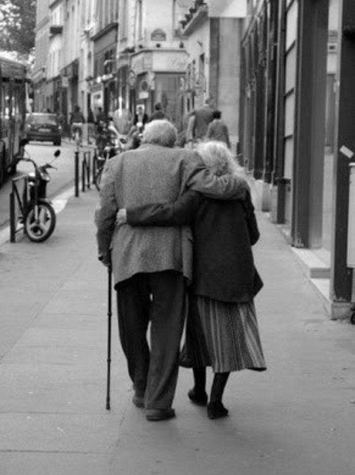 Nefse değil nefese yenik düşmektir AŞK...❤

#Gunaydin
#öncesağlık 
#Cuma  #Ankara