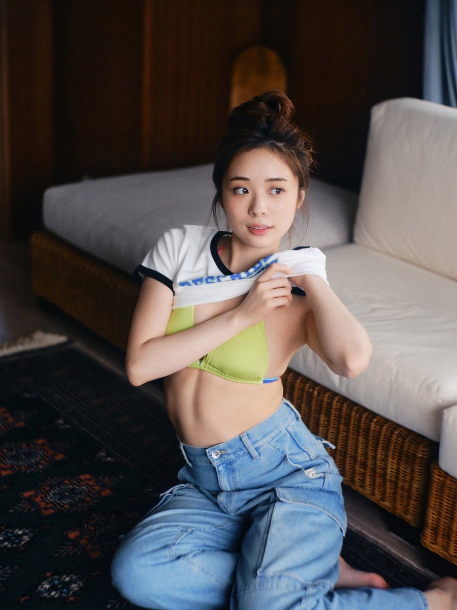 【お知らせ】

「Jewel」 水色エモーションデジタル写真集 が本日から発売されています💎

こちらから購入できるので是非チェックしてみてください🙏🏻✨️

🛒Amazon
amzn.asia/d/eVhJYUi

🛒ブックウォーカー
r18.bookwalker.jp/de5b17eb0d-4da…

🛒DMM
book.dmm.com/product/454616…