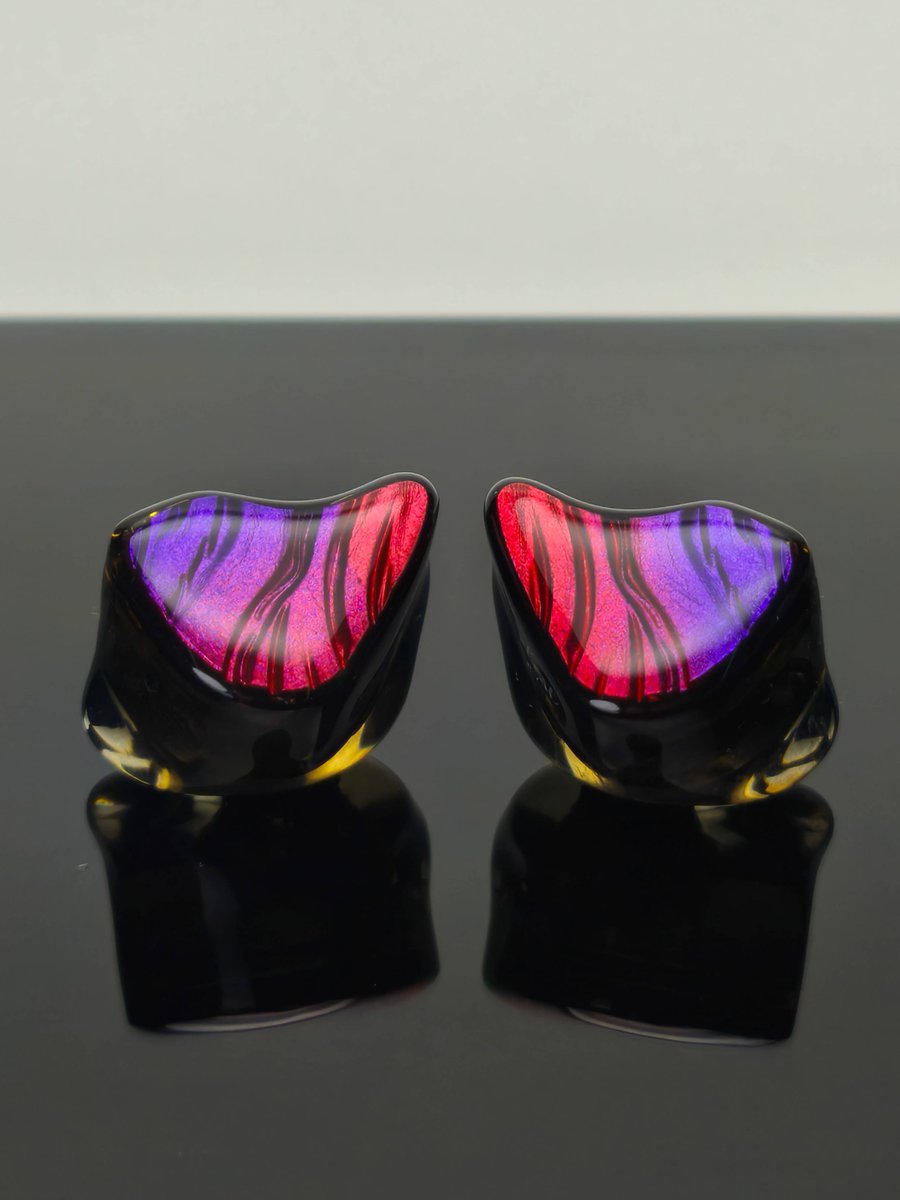 jreq_tech's tweet photo. Sharing a few photos from my review of the Kinera Celest IgniteX Beast, a very competitive budget balanced IEM set. It has definitely earned a spot on my “things I want to buy” list! 

Thanks to Kinera for lending me this review unit! I wish I could have it. 😭 https://t.co/IdJAxO8AGX