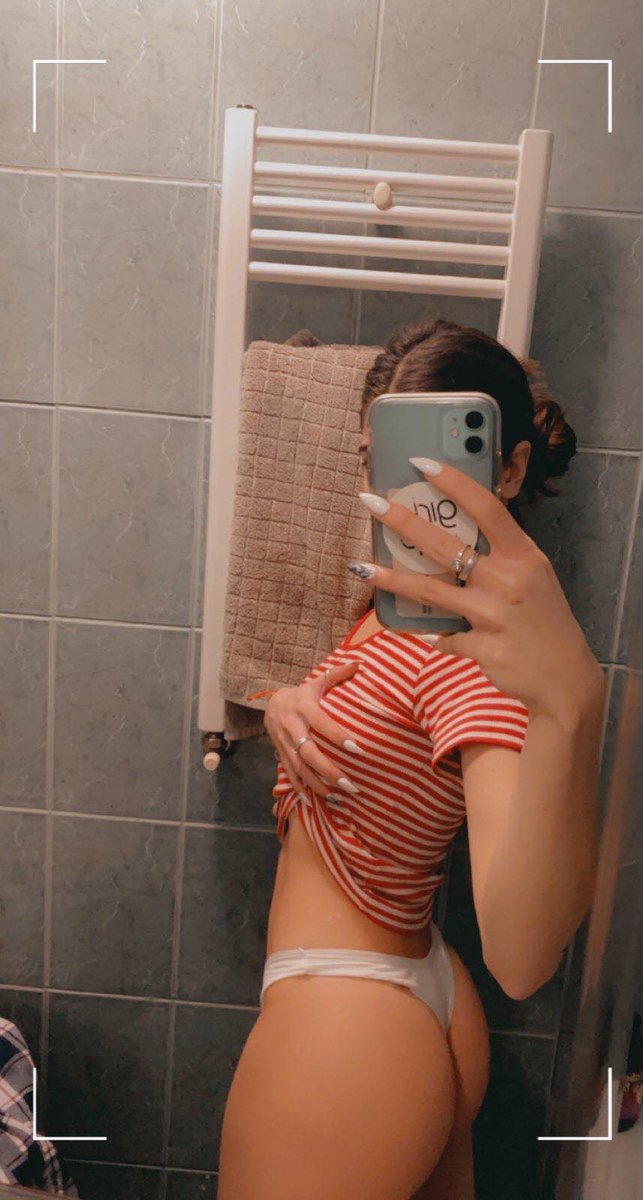 saraTGdom's tweet photo. Na kleiner #looser
Macht es dich verrückt und es zuckt ?
Dann ab in meine dm's mit einer schönen Bewerbung und deinem Tribut und wir haben eine schöne Zeit  ;)
#sub
#zahlschwein 
#Sklave
#findom
#Paypig
#Füße
#deutsch https://t.co/dFNarPaEFA