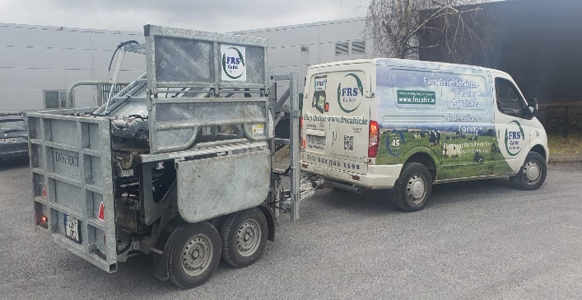 Our expert HoofCare, Teatsealing and Freeze Branding services, is available here at FRS.

Contact Violet today on 052-7441598 to get your herd booked in!