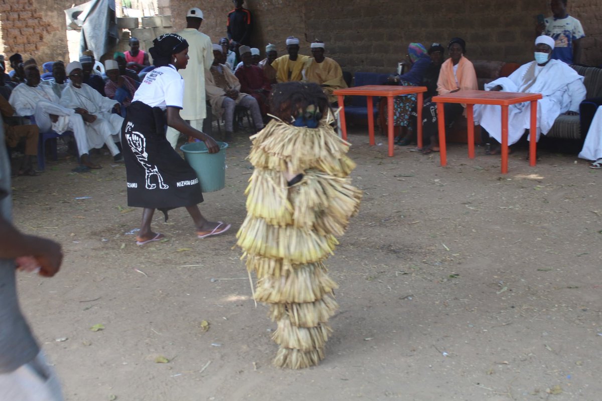 A moment of pride for the Tungan Ashere community in Abuja as they now have access to free unlimited WiFi and educational tablets! This milestone was achieved with the unveiling of the new Digital Hello Hub by <a href="/ICTAdvocates/">CITAD</a> on 11/12/2024, supported by <a href="/APC_News/">APC</a>.