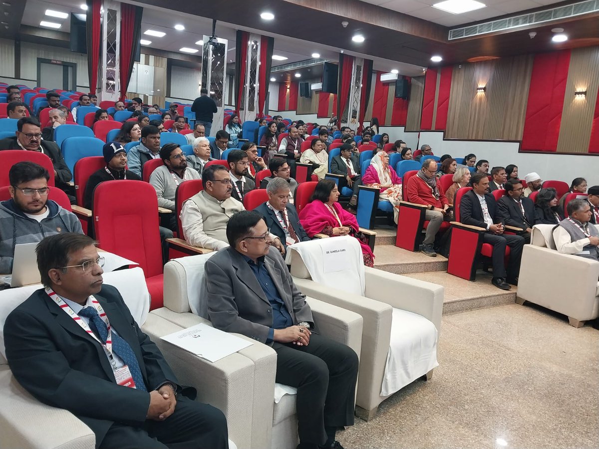 NIHFWofficial's tweet photo. #Conference on #Elderly #Empowerment &amp; Graceful #Ageing –  co-organised by #NIHFW, the AGI &amp; other partners, inaugurated on Dec 13, 2024, challenges stereotypes about ageing. Let’s redefine ageing by celebrating #elderly as assets! https://t.co/AyIAQgp8r0