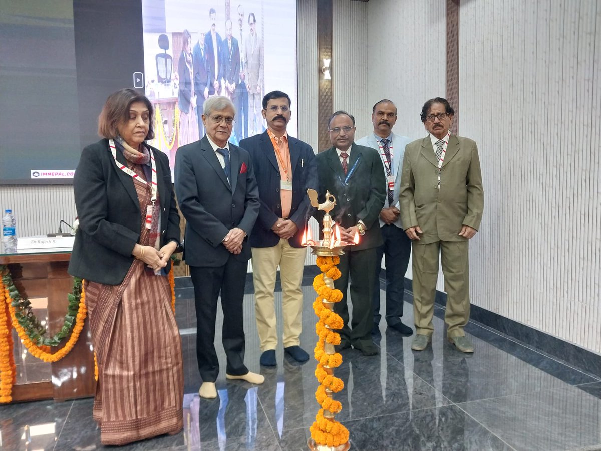 NIHFWofficial's tweet photo. #Conference on #Elderly #Empowerment &amp; Graceful #Ageing –  co-organised by #NIHFW, the AGI &amp; other partners, inaugurated on Dec 13, 2024, challenges stereotypes about ageing. Let’s redefine ageing by celebrating #elderly as assets! https://t.co/AyIAQgp8r0