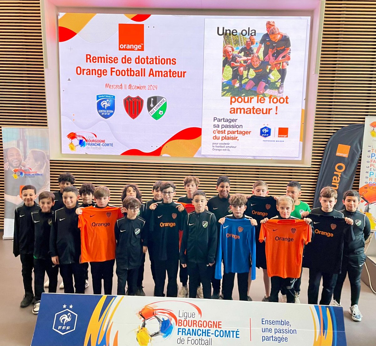 ⚽️<a href="/Orange_France/">Orange France</a> officialise son partenariat avec les clubs amateurs ALC Longvic et AS Genlis
echodescommunes.fr/actualite_5264…
