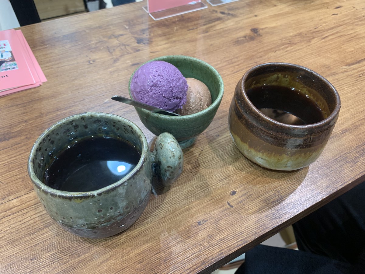 sm_yu_ka's tweet photo. 紅あずまとキャラメルのジェラート🍠と、コーヒーとジェラートのペアリング🍨☕️
キャラメルとお芋の組み合わせは美味しすぎるし、キャラメルのジェラート美味しすぎる🫶
浅煎りのコーヒーとスパイスが少し効いてるジェラートの組み合わせはどきどきだったけど新しい発見で🙆♀️
#ICECREAMCHRISTMAS https://t.co/LU27jHZeT5