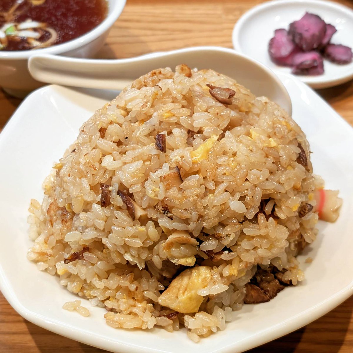 tateomif's tweet photo. 今日の夕食は、炒飯です。
I had fried rice this evening.
#Edogawabashi #江戸川橋 #Shinga #新雅 #friedrice #炒飯 #チャーハン https://t.co/nIlujIvNq0