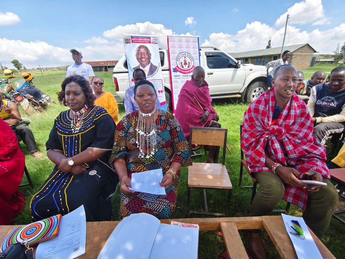 AFGMBoard's tweet image. The Anti-FGM Board Chairperson Ipato Surum and CEO @lolojuberna  through #PartnershipForTheGoals with UNFPA UNFPA Kenya held a community and survivors dialogue forum at Mosiro, Narok East, Narok County, on #EndFGM.
##fgmendswithus