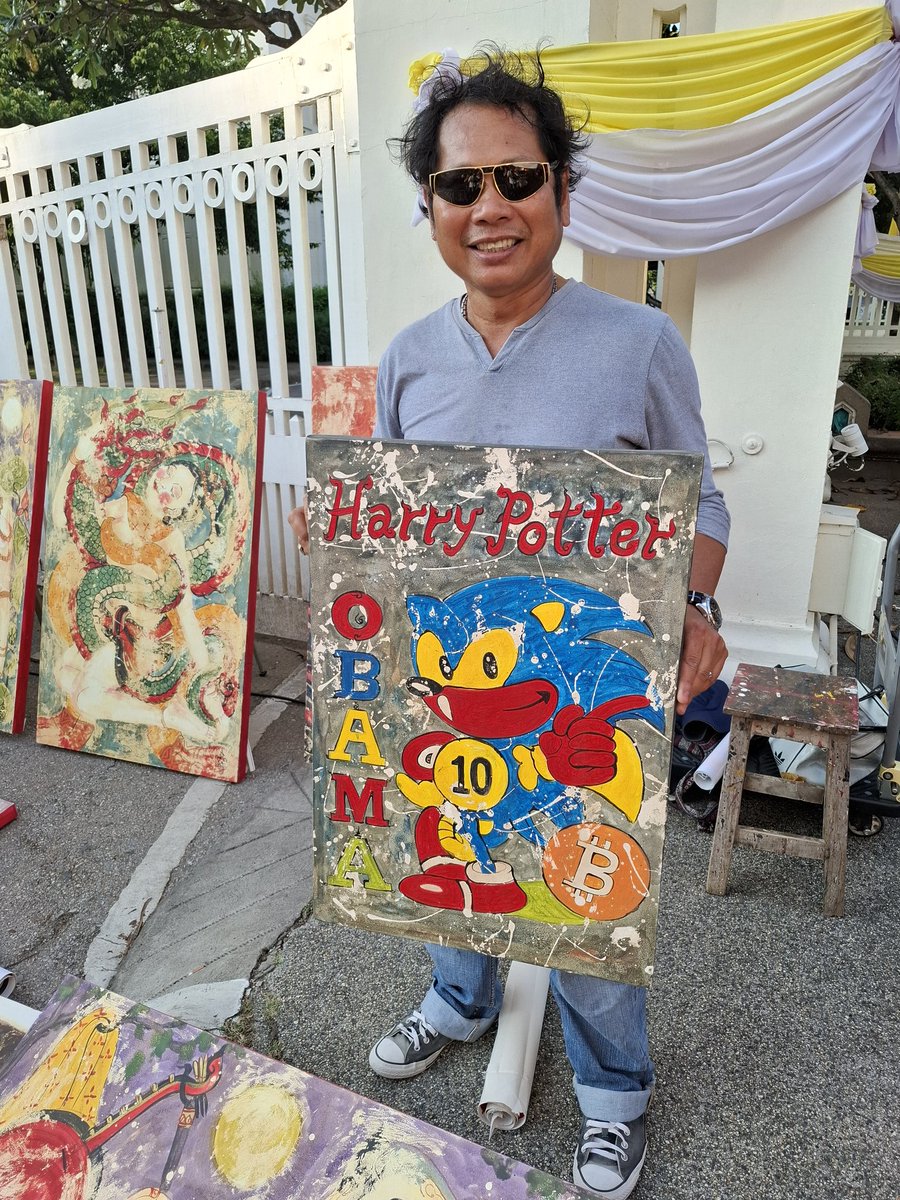 Sprotoster's tweet photo. @RealHPOS10I I own this piece of art ♥️💙💛

Always support local artists! https://t.co/Fq5wU3oxh3
