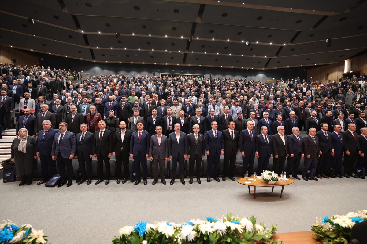 mkarahoca's tweet photo. Cihannüma @Cihannumader Derneği’nin düzenlediği İstanbul Forum’un açılış programındayız. Pekçok ülkeden entelektüel, alim, kanaat önderi ve siyasetçi İstanbul Forum'da yeni bir dünya barışının yolunu arıyor.

İyiye güzele dair söz söyleyenleri dinlemek için #istanbulforum https://t.co/qWBdbZUJ1g