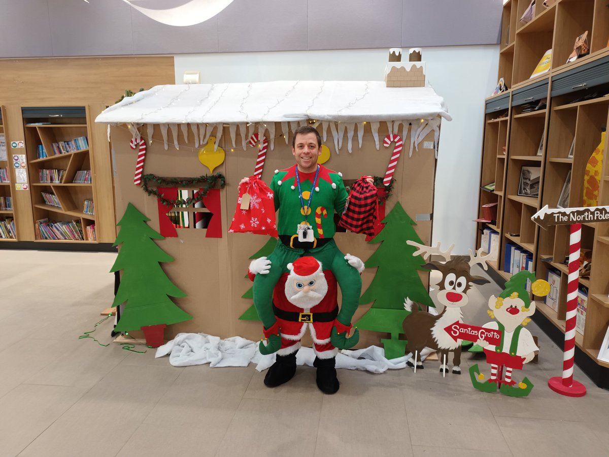 NikkiYServices's tweet photo. @StJamesPSR Thank you for all the gifts from St James Primary ❤️ It was a pleasure to meet you and have an amazing, exciting Assembly this morning! You win for best dressed teacher today, bringing joy 🎄 https://t.co/cAyXevgynW