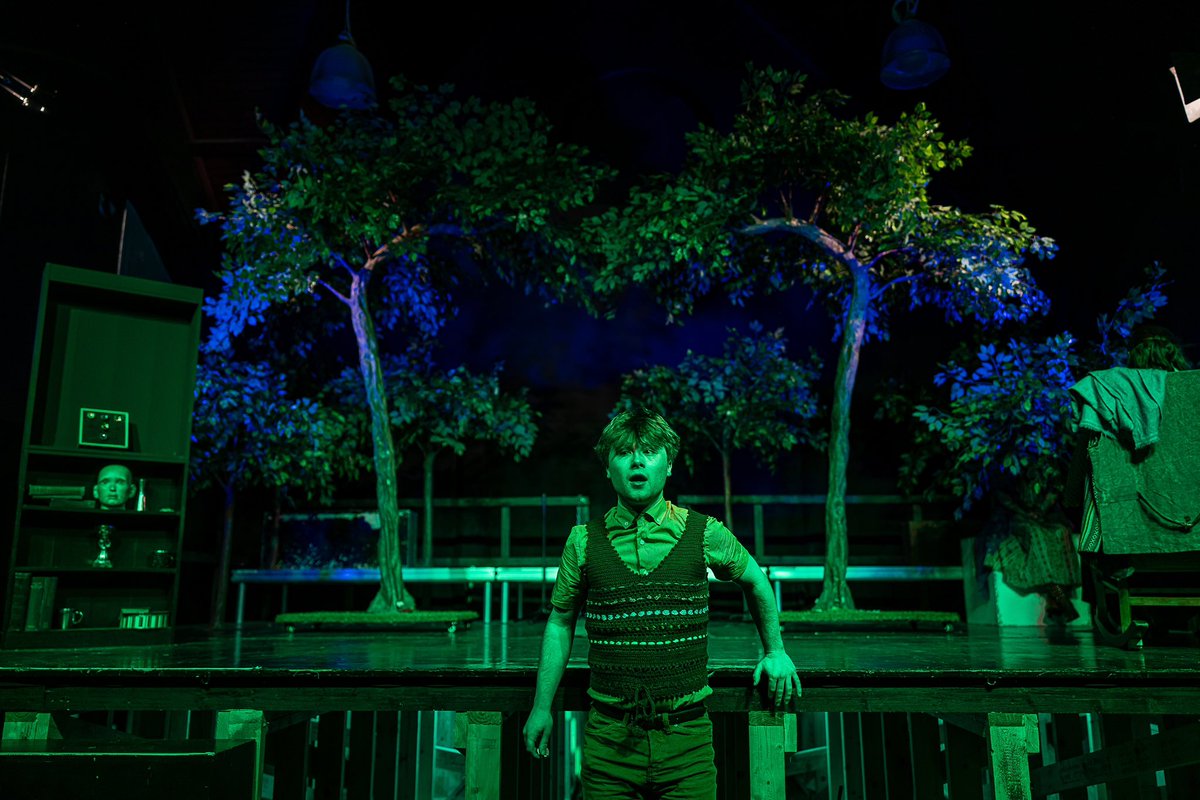 ✨Come with us on a magical adventure this Christmas to discover how Narnia began ✨🪄

📸 @gorgeousphotographyni 

🎭 The Magician’s Nephew
🎟️ brightumbrella.co.uk/the-magicians-…
📆 Tues 10th Dec 2024 - Sat 4th Jan 2025
👋 Sat 21st Dec 2pm - BSL (British Sign Language) Interpreted / Relaxed