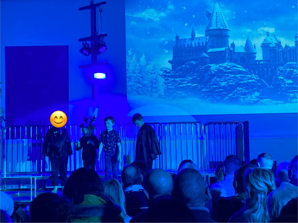 EstfeldSchool's tweet photo. Thank you to everyone who watched our Key Stage One play ‘Letters to Santa’ and also Reception’s Nativity play this week. We hope you all enjoyed it ✉️🎅🎄🤶 https://t.co/J39ue2TIMy