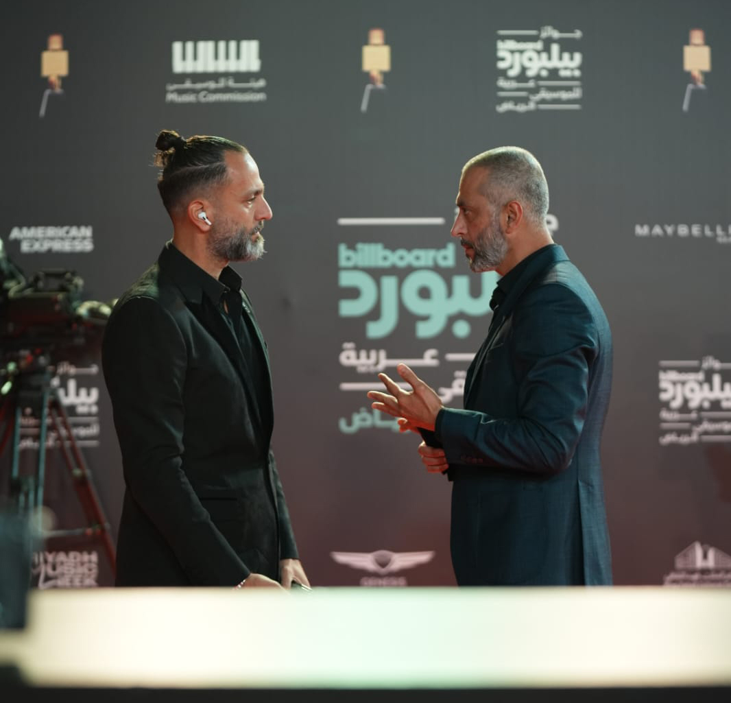 خاصّ بالفيديو- شركة "هيومانجمنت" تجمع المشاهير في حفل جوائز "بيلبورد عربيّة" في الرّياض و"تكسب الرّهان"
 bisara7a.com/?p=270857 

<a href="/HuManagementME/">HuManagement</a> <a href="/billboardarabia/">Billboard Arabia</a> <a href="/tarektaj/">Tarek Abou Jaoude</a> <a href="/HajjarHady/">Hajjar Hady</a> <a href="/GEA_SA/">الهيئة العامة للترفيه</a>  <a href="/MaguyBouGhosn/">Maguy Bou Ghosn</a> <a href="/sanan_jamal/">Jamal Sannan</a> <a href="/michel_fadel/">michel fadel</a> <a href="/LayalMRajha/">Layal Rajha</a> <a href="/Youssra/">Yousra</a> <a href="/HadiiSharara/">Hadii Sharara</a>