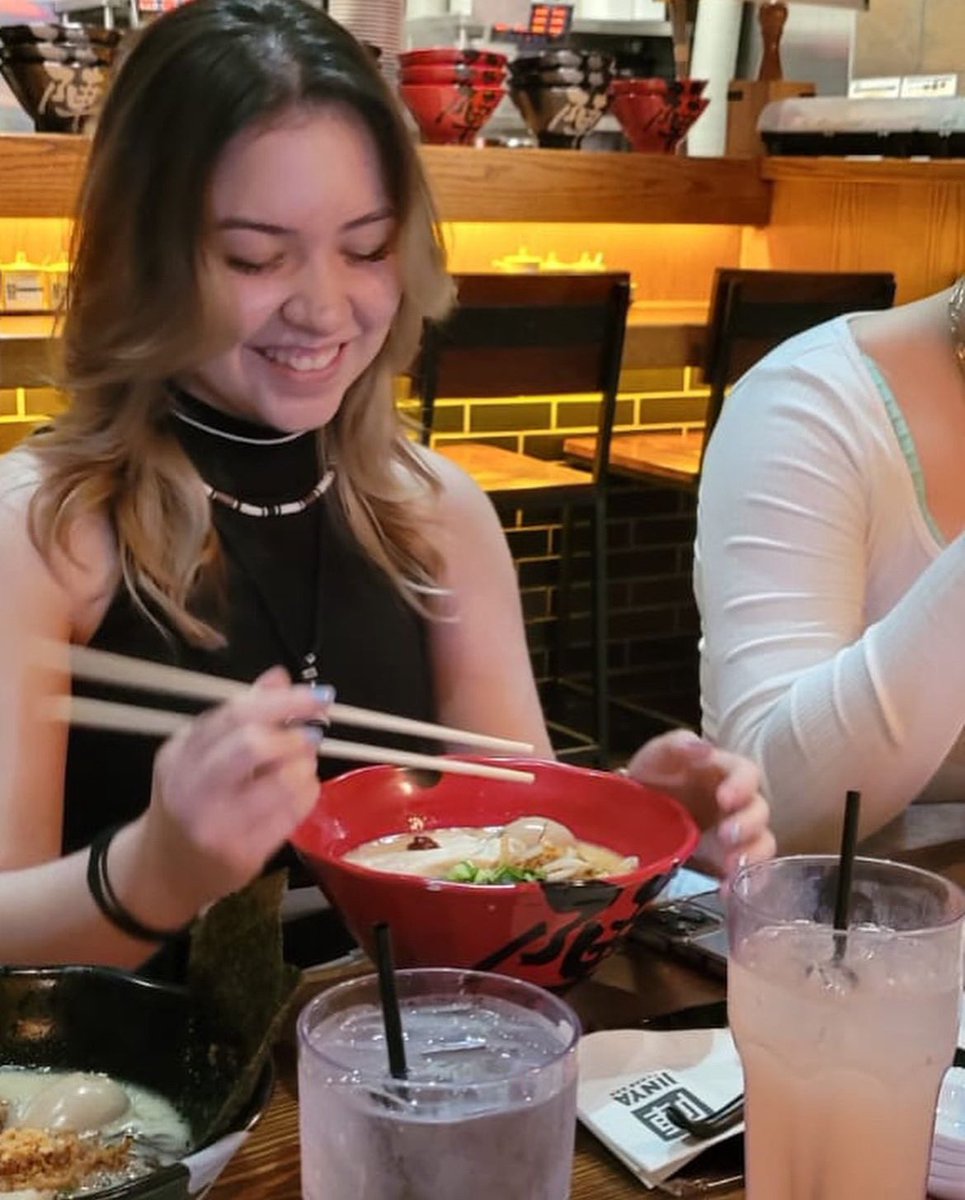JayDoesYT20's tweet photo. Words can’t express how much I’m gonna miss you Mariane you were gone too soon… i see you up there soon my friend… 💔🕊️ https://t.co/73poEkT7b5