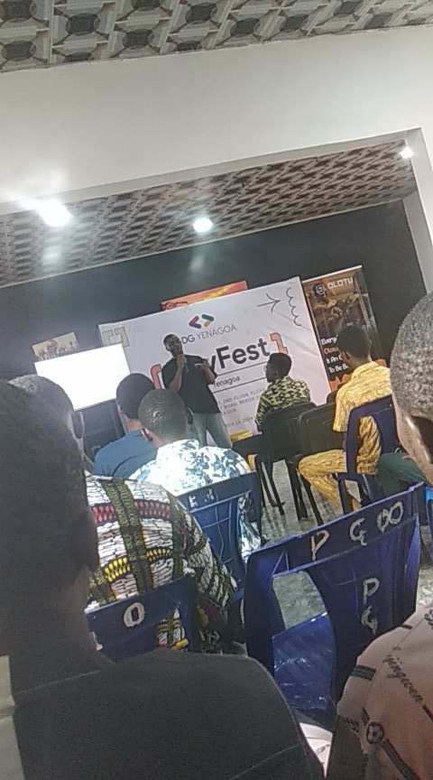 teamjojo_code's tweet image. #gdg
#devfest2024 

#devfestyenegoa
Attended Dev Fest Yenegoa.
13/12/2024