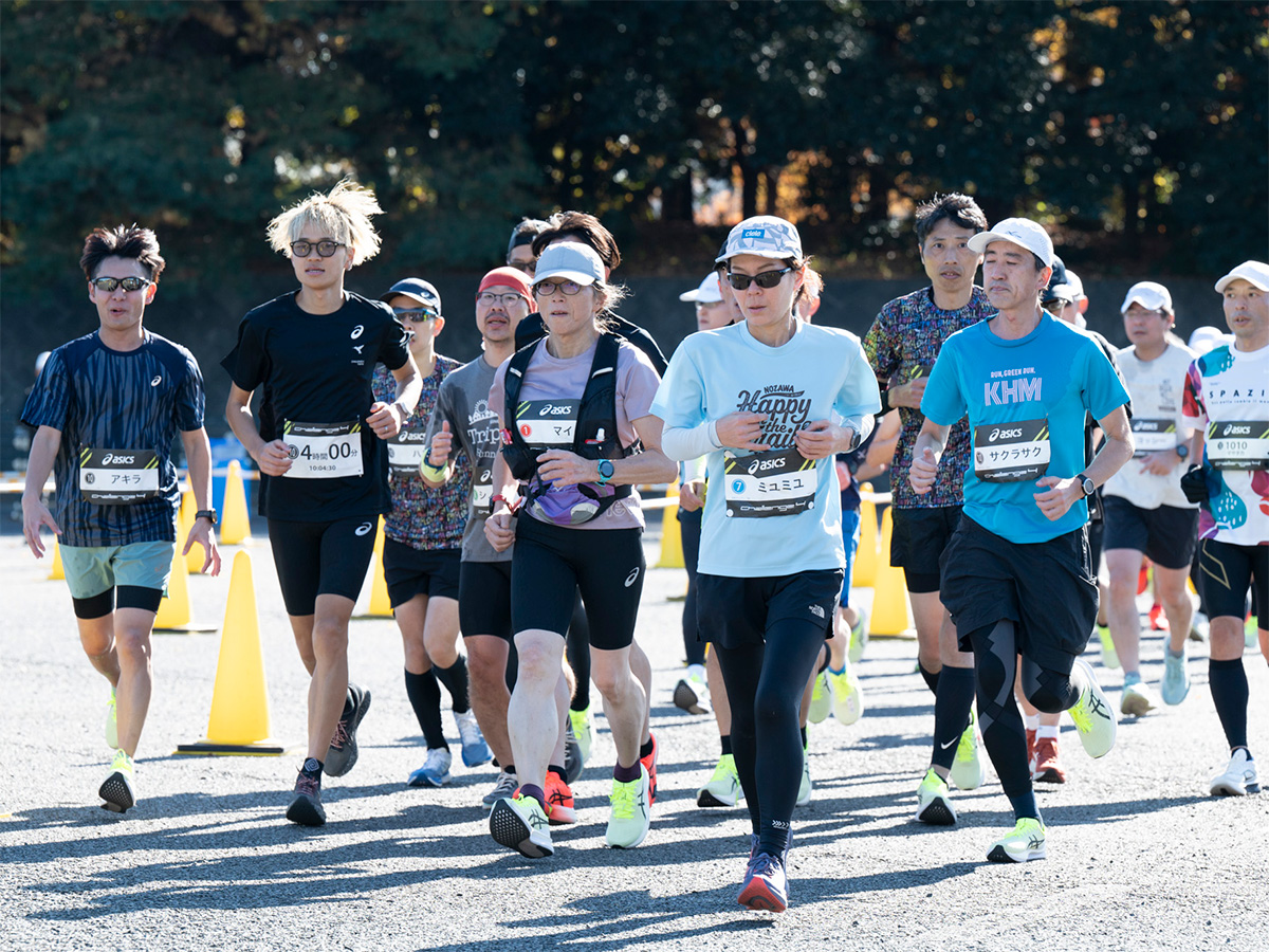 ASICSRunningJP's tweet image. #Challenge4 Tokyo大会が終了。

​見事221名がサブ4を達成！
参加者、ペーサー、沿道での応援やボランティア、全員で作り上げた素晴らしい大会へ拍手を👏

S4+ YOGIRIも多くの参加者のサブ4達成をアシスト👟
※レンタルも含む​

​@Challenge4_JPN