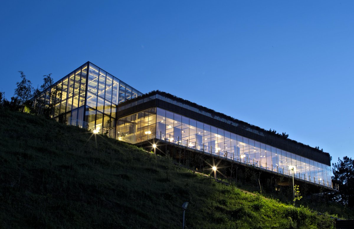 VisitBasqueCtry's tweet photo. The Basque Country has earned 32 #MichelinStars for 2025 😋
At the gala held recently, two new restaurants gained their first star: Ama in #Tolosa and iBAi in #SanSebastián
⭐https://t.co/qC3LdnussP
#VisitBasqueCountry #Gastronomy #FineDining https://t.co/RC7u6zz8fo
