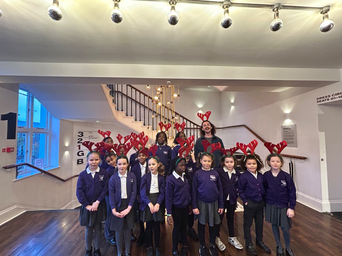 InclusionBPPS's tweet photo. Hello to some of our choir who are @oldvictheatre for The 12 Choirs of Christmas! We are full of excitement! @BrunswickParkPS https://t.co/aimNXB1mME