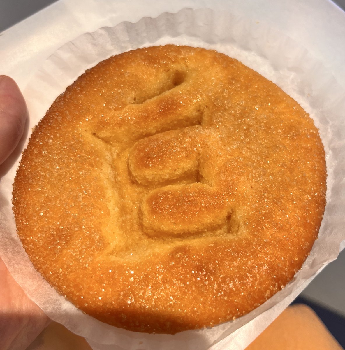 出勤しました(*ﾟ▽ﾟ*)！

本日もとても寒いですが、ぜひ暖まりに来てください！