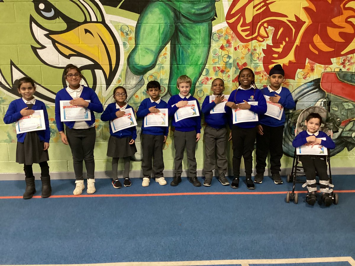 Fosse_TMET's tweet photo. ⭐️⭐️Well done to all of these superstars who have all moved up a level on Lexia. ⭐️⭐️ #fmreading https://t.co/wqfjFmauT8