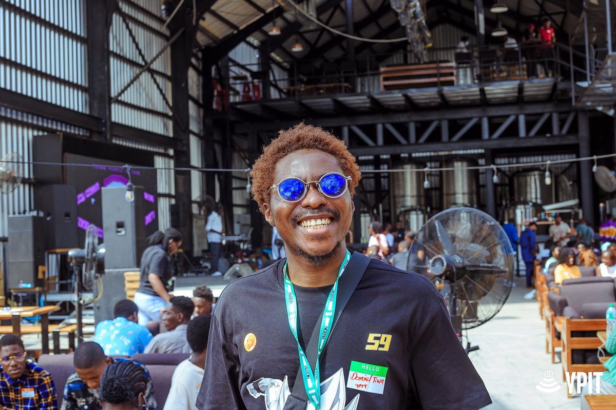 Ypeopleintech's tweet photo. Say “Cheese!” 😁😄✌️🏾
The #YPIT photographers love to see y'all coming…
📸✨…Never to be caught without a pose
📷: @papii_anthov
#saycheese #seriesf #posesforpictures #tech #techcommunity #beautifulfaces https://t.co/k5jpK0mBnQ