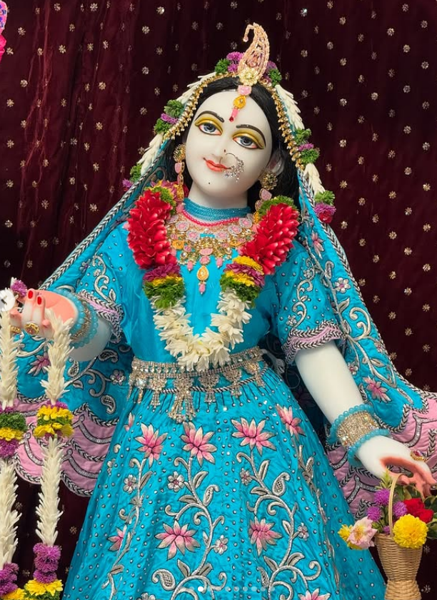 GaurangaDas's tweet photo. Lord Krishna is like the sun. 
He may not always be visible, but His light is always there, guiding you through every moment. 
Trust in Him, and you’ll never lose your way.🙏💙😇 https://t.co/ptA45wZuV8