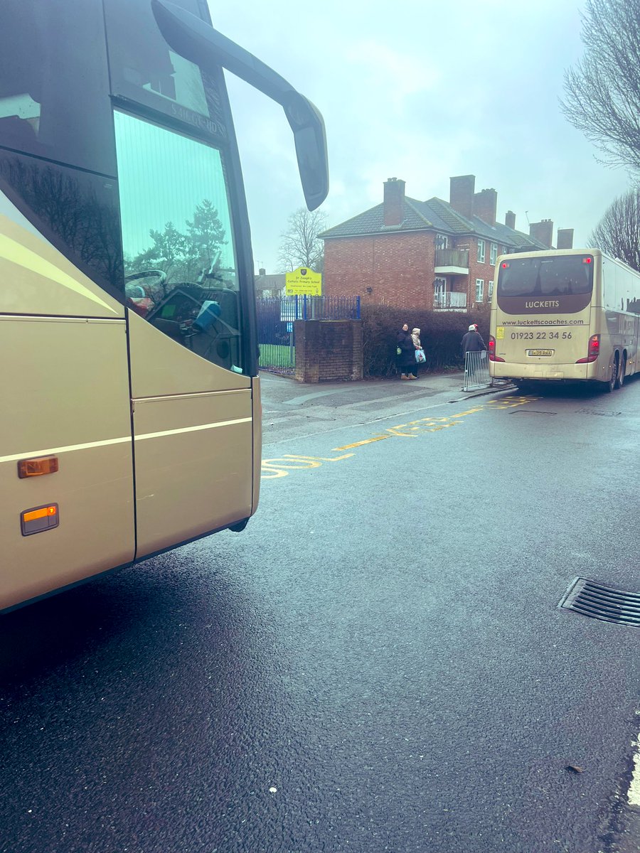 StJosephs775's tweet image. We have arrived safely, sitting in the warm and getting very exited! 🎅🏼🎄 #ItsBeginningToLookAlotLikeChristmas #HesBehindYou! #PantoTime @WatersmeetVenue