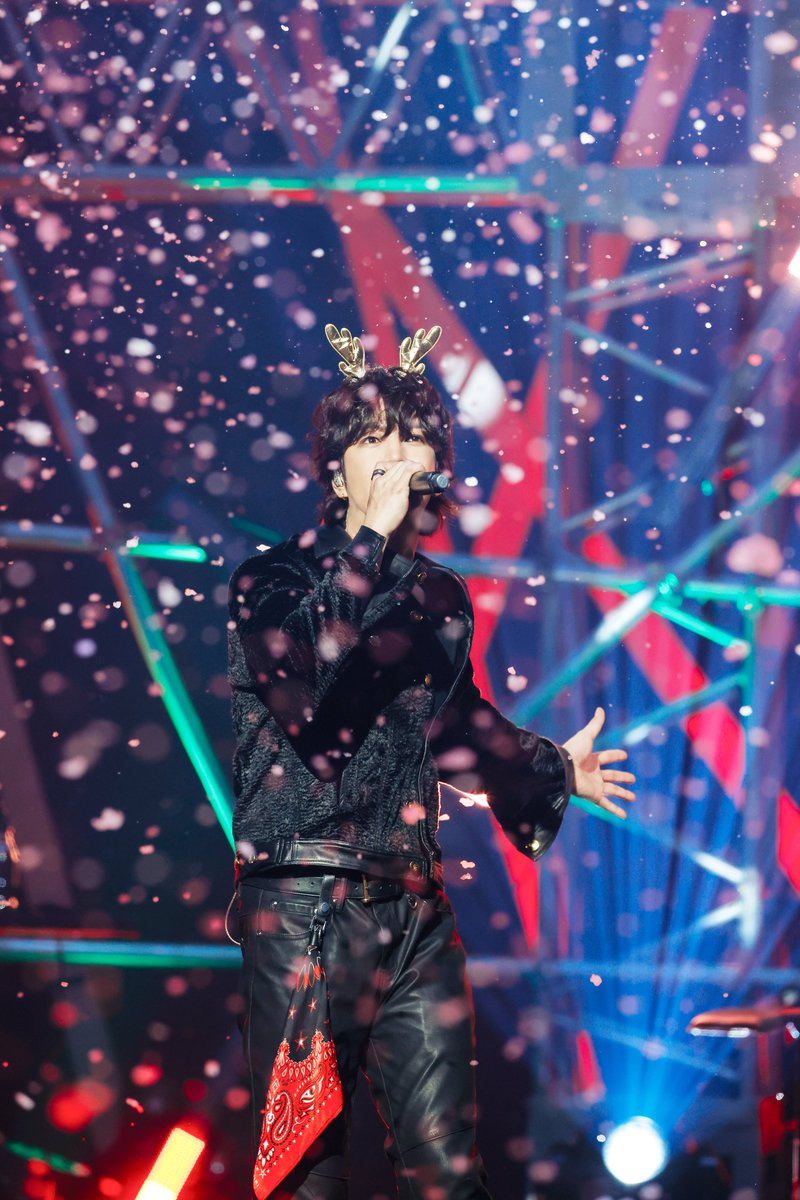 Kkorepo's tweet photo. 「イベントレポ」#チャン・グンソク 率いるバンド #CHIMIRO 一足早いクリスマスライブが大盛況！ 2 月に���ャン・グンソク初のトークショー開催も決定！
#チャングンソク
🔗https://t.co/OuMtD3CMsf https://t.co/hZp47NoaTA