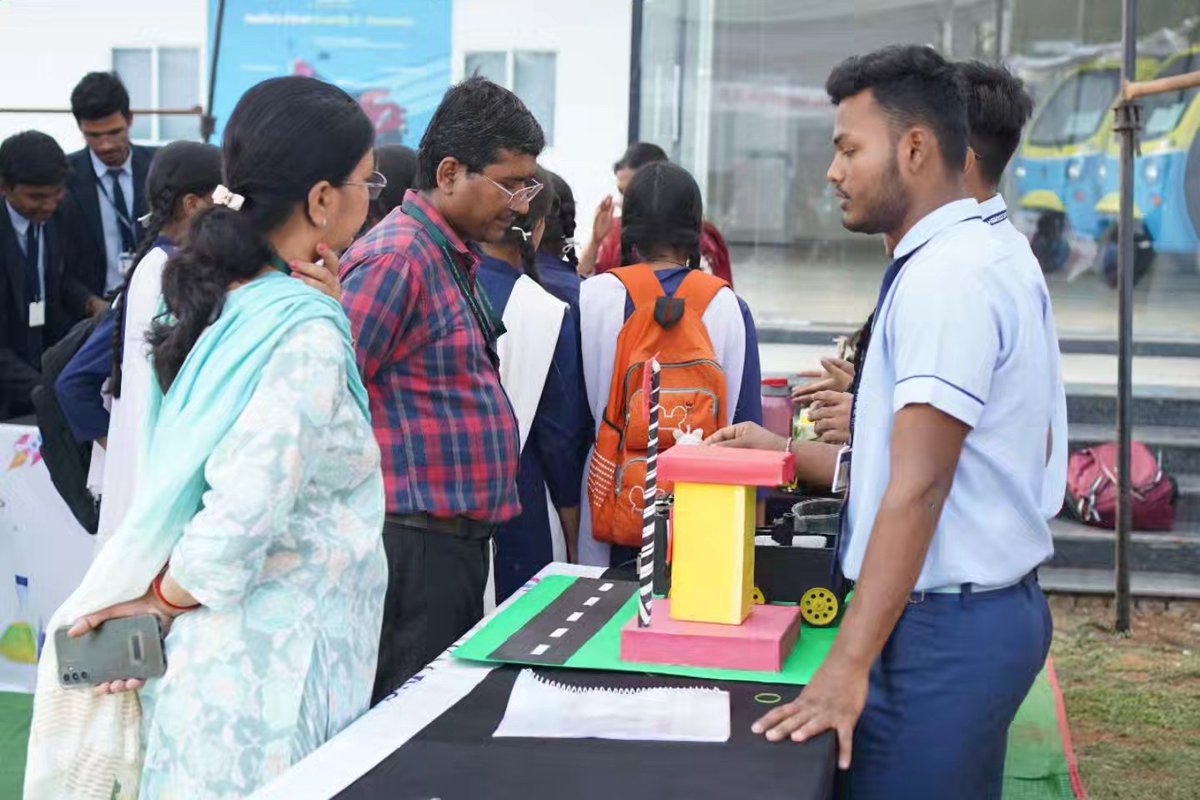 Kalinga_CG's tweet image. It was a thrilling experience with lots of learning and fun, making it an unforgettable day for all!
.
.
#KalingaUniversity #sciencemodels #innovation #educationforall #sciencecompetition