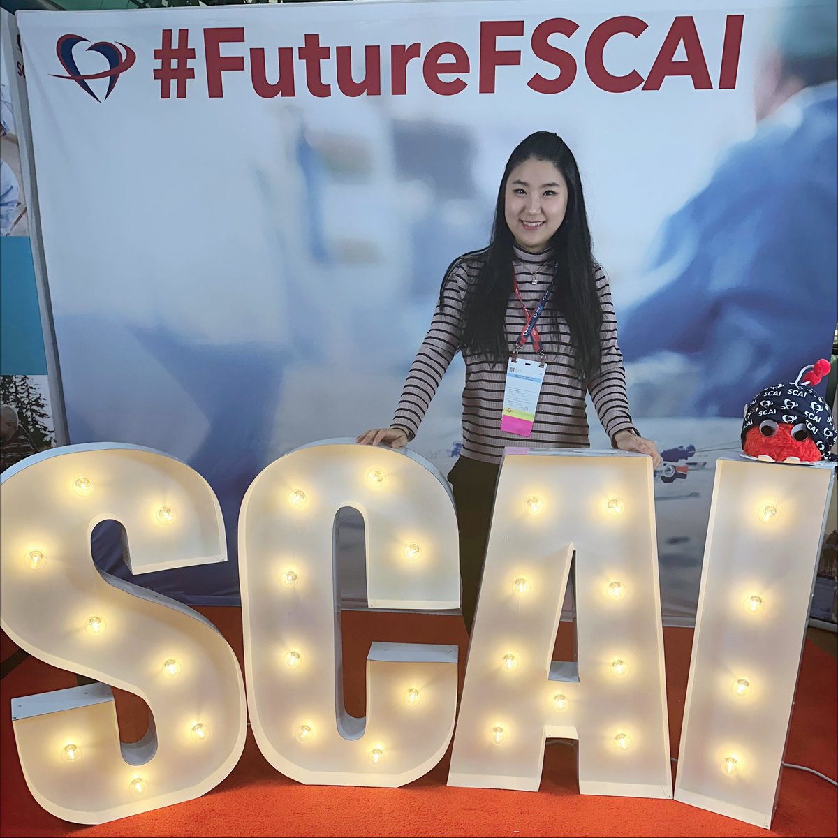 zheng_md's tweet photo. Had an amazing session at @SCAI meeting the inspiring ladies of @scaiwin! 💪✨ Wrapped it up with friends and visits to some local faves 🏙️☕🎉. Feeling so grateful for an awesome day! 💖🌟 #Cardiology #Blessed #Miami #FutureFSCAI #qualitytime  #friends https://t.co/lOMLv33MZI