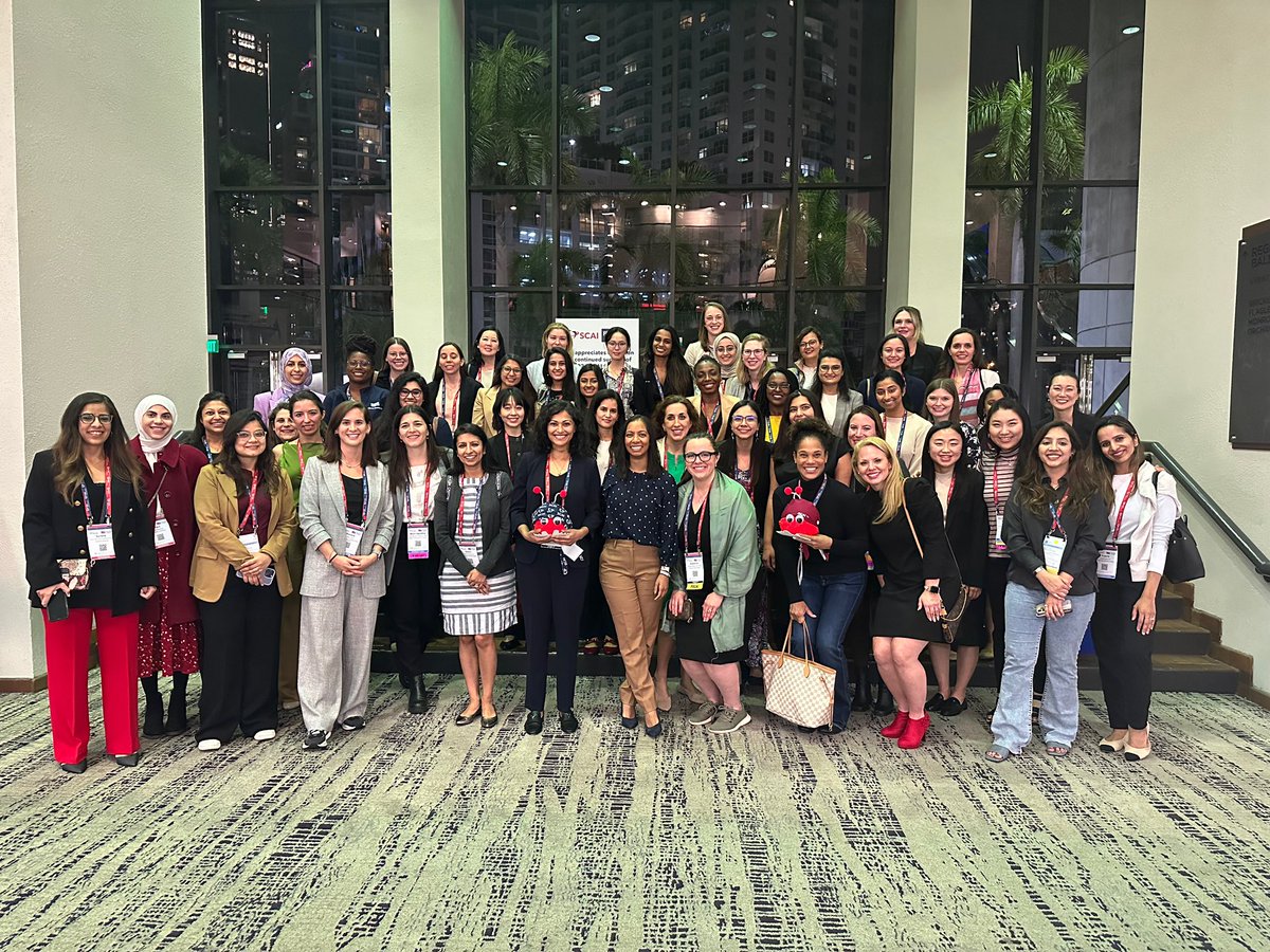 zheng_md's tweet photo. Had an amazing session at @SCAI meeting the inspiring ladies of @scaiwin! 💪✨ Wrapped it up with friends and visits to some local faves 🏙️☕🎉. Feeling so grateful for an awesome day! 💖🌟 #Cardiology #Blessed #Miami #FutureFSCAI #qualitytime  #friends https://t.co/lOMLv33MZI