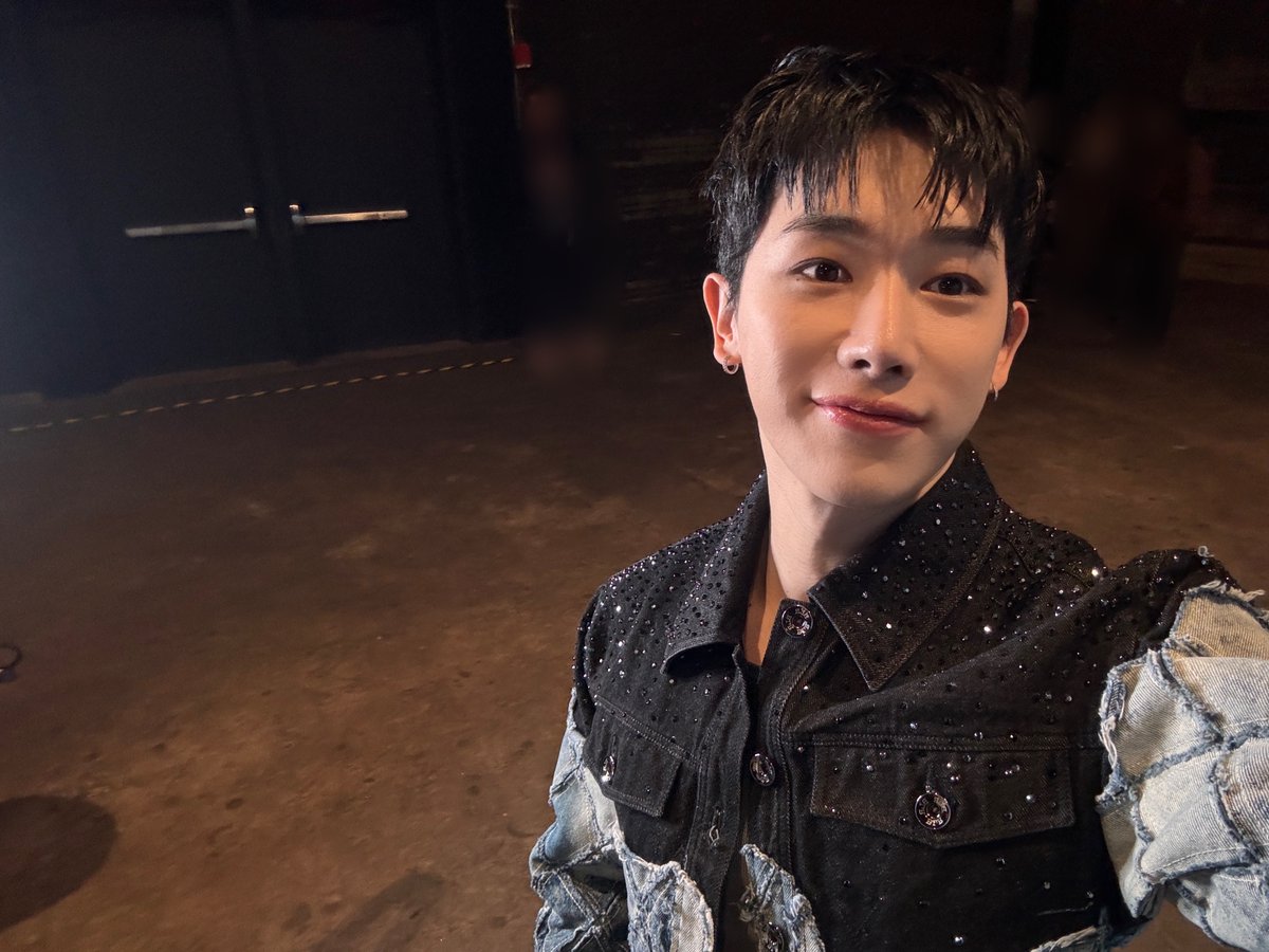 official__wonho's tweet photo. You did promise to wait for me until I came back, right?🤙

I’ll be back soon.
Thank you for making my day so happy.

#원호 #WONHO
#WELCOMEBACK_WENEE https://t.co/yyf5DmHaIi