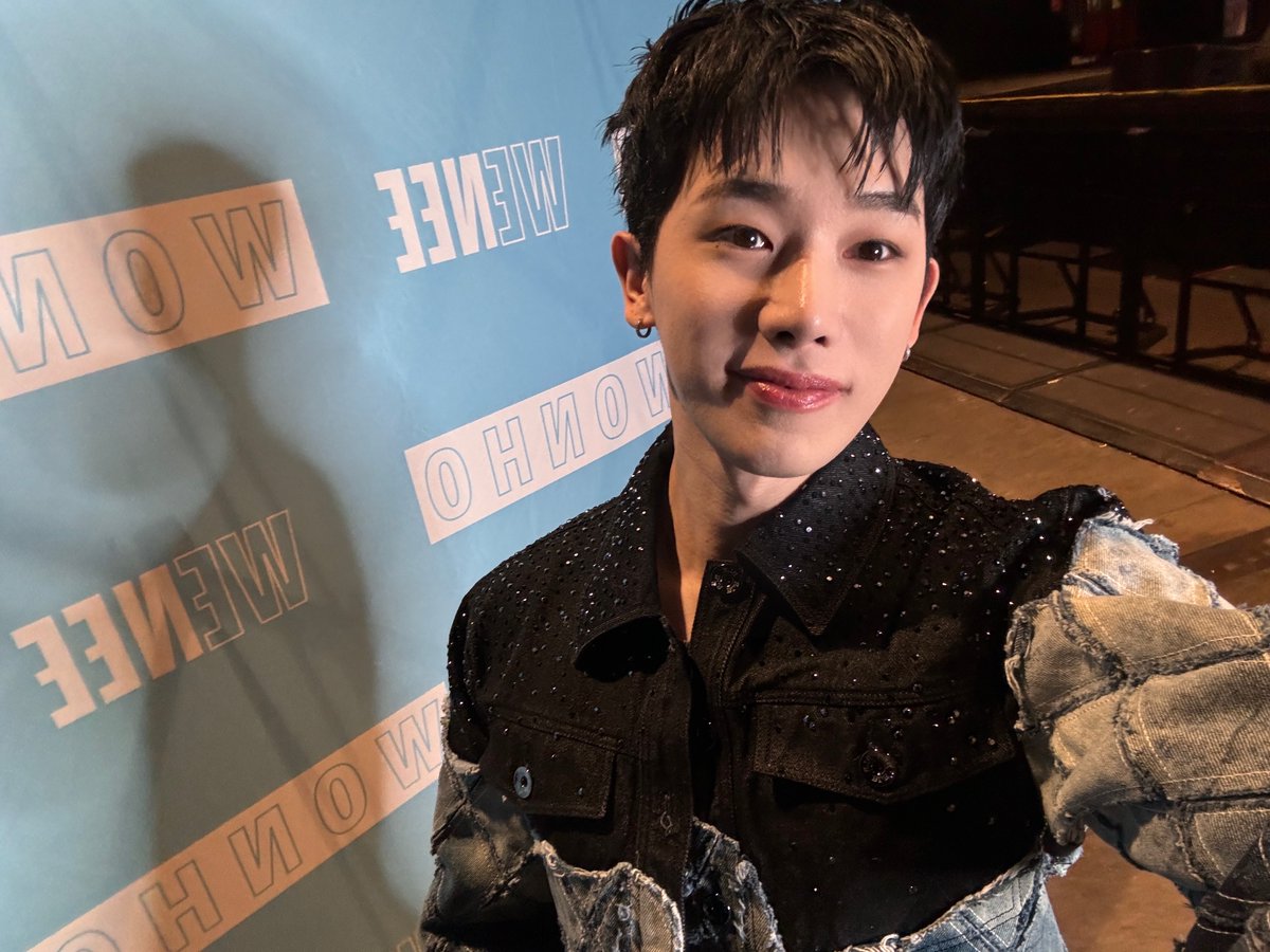 official__wonho's tweet photo. You did promise to wait for me until I came back, right?🤙

I’ll be back soon.
Thank you for making my day so happy.

#원호 #WONHO
#WELCOMEBACK_WENEE https://t.co/yyf5DmHaIi