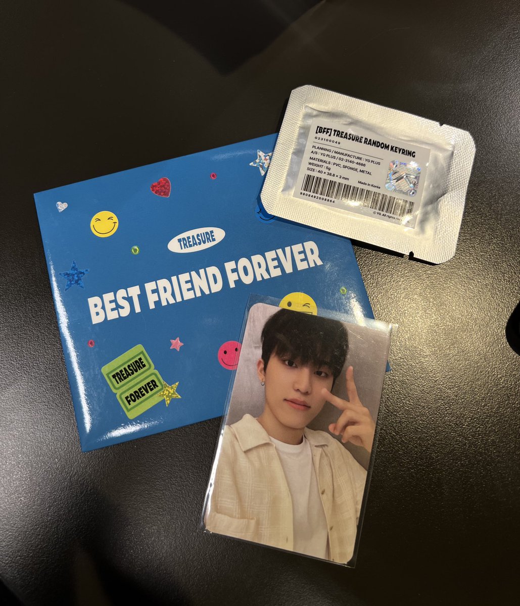 dobbynana's tweet photo. One of my most hated colleagues at work just got back from Korea and he gifted me these Treasure BFF Pop-Up MD. 😍😍😍

Uuuhh I really appreciate the pasalubong, but sorry, i still hate u bc you’re the worst at your job 🤣 https://t.co/pVZnNEIaBJ