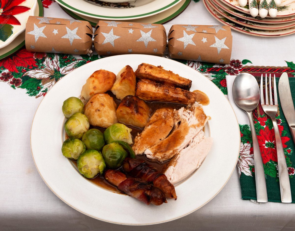 Newstalk Breakfast (@ntbreakfast) on Twitter photo ☀️Coming up from 7am with Ciara and Shane:
How are Government formation talks going? <a href="/SeanDefoe/">Seán Defoe</a>
€700 worth of food waste at Christmas <a href="/TooGoodToGo/">Too Good To Go</a>
Should there be a junk food tax in Ireland? <a href="/HSELive/">HSE Ireland</a>
#NTBK ☀️Coming up from 7am with Ciara and Shane:
How are Government formation talks going? <a href="/SeanDefoe/">Seán Defoe</a>
€700 worth of food waste at Christmas <a href="/TooGoodToGo/">Too Good To Go</a>
Should there be a junk food tax in Ireland? <a href="/HSELive/">HSE Ireland</a>
#NTBK